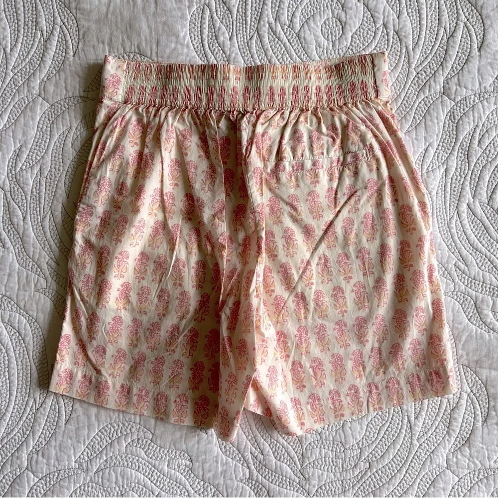 NWT - Faherty - Malibu Short in Pink Taj Floral